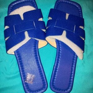 SHEIN Blue Textured Sandals